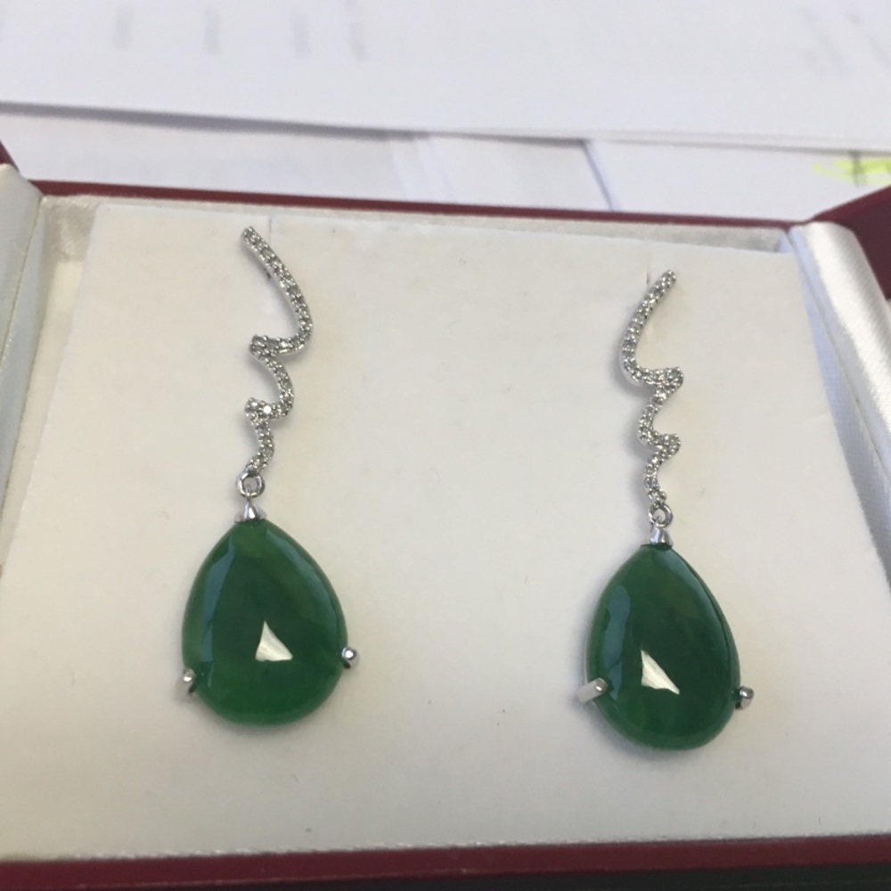 Jade earrings with diamonds- 14k white gold- Pre-owned